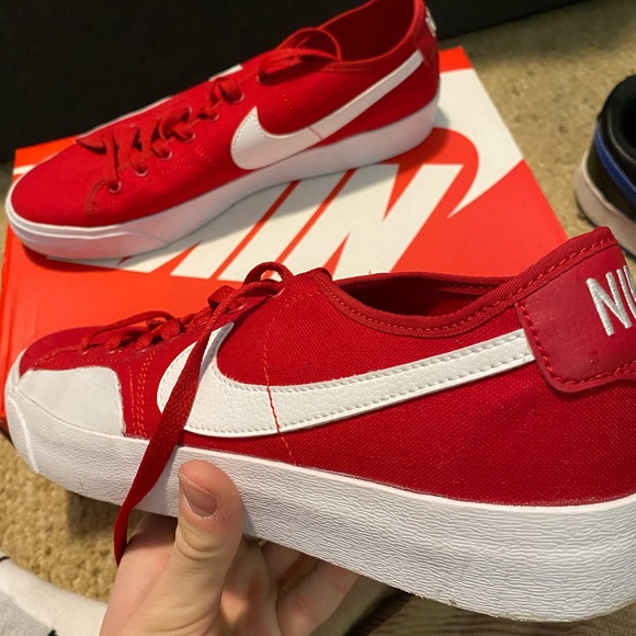 red blazer court canvas skate shoes - Picture 6 of 7